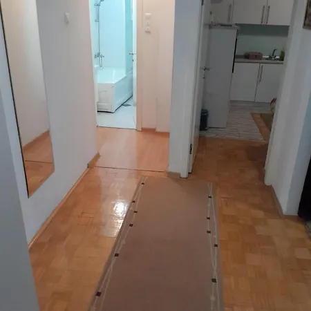 Centar Lux 투즐라